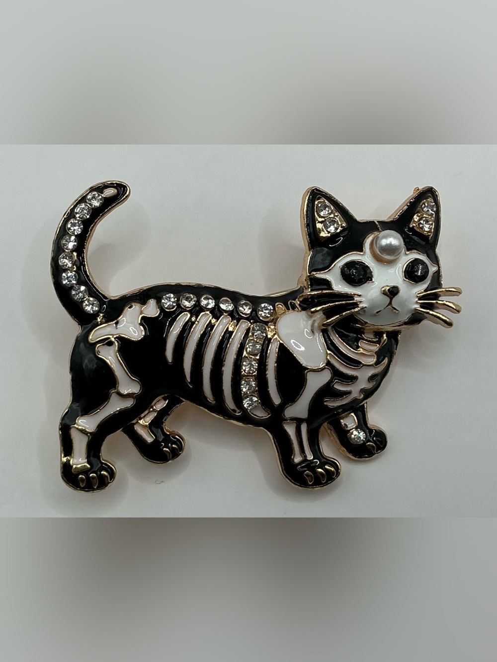 CUTE SKELETON CAT ENAMEL RHINESTONE FAUX PEARL DIA DE LOS MUERTOS BROOCH NWOT